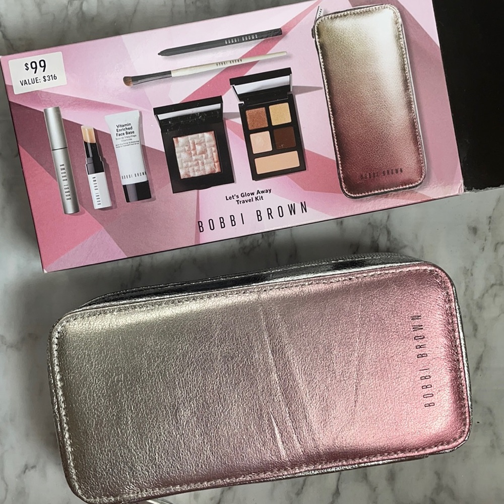 Bobbi brown let’s glow away set